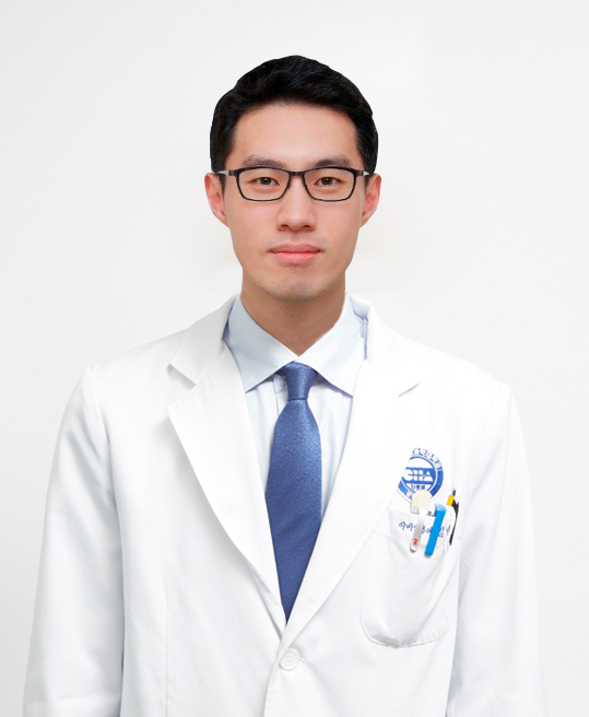 국소 진행성 후두암 치료에서 후두 전절제술의 생존 이점 확인